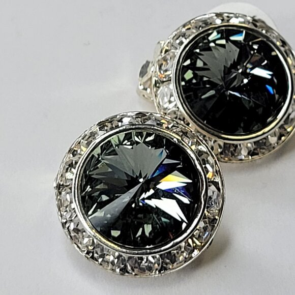 Grey Clip On Earrings, 22mm Grey ClipOns Earrings - Picture 4 of 4